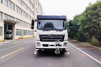 32T Road Sprinkler