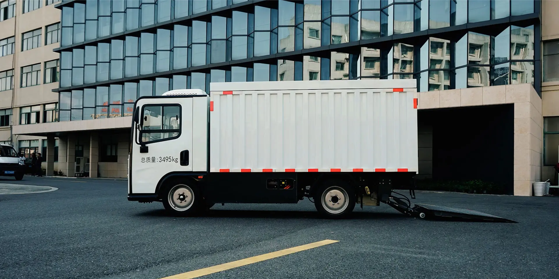 3.5T Closed Bucket Garbage Truck