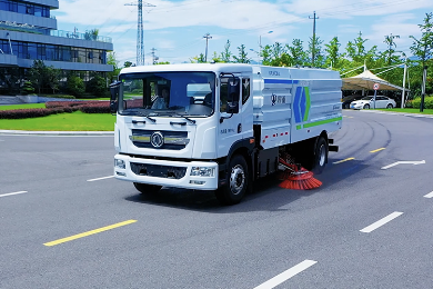 18T扫路车