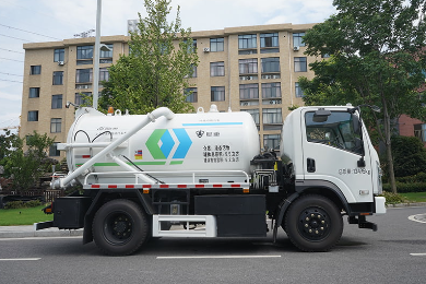 12T吸污车