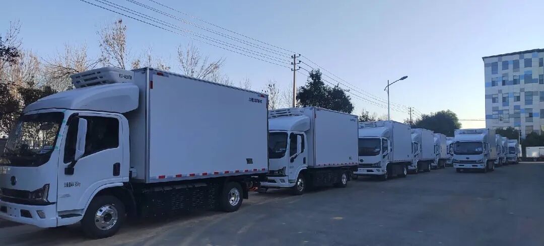 严阵以待，保质交付 | 犀重售后团队为年末交车保驾护航！