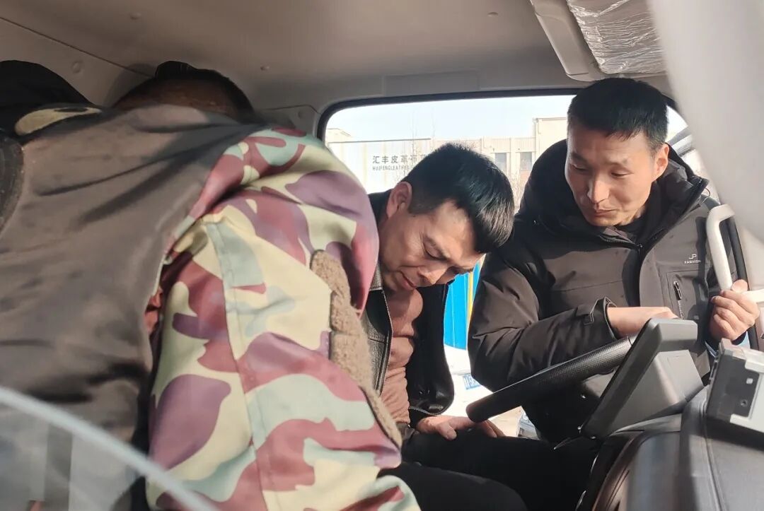 携手同行 共赴新程 | 犀重50台氢燃料冷藏车交付，2026年向百亿进发！